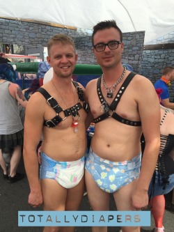 totallydiapers:  Fun times at Folsom!   VERY