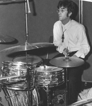 jacobthomas2:  John, Paul and George on drums. Ringo on guitar…