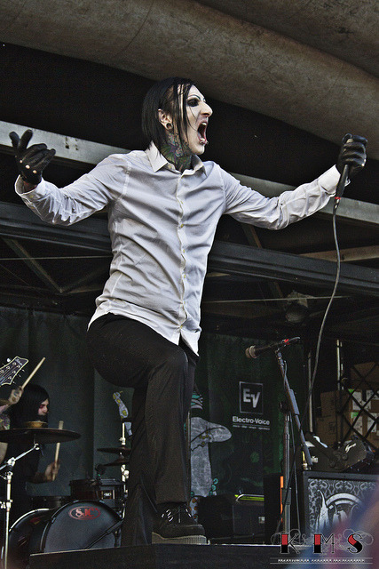hesnevercomingback:  Motionless In White by Kylachelle28 on Flickr. 