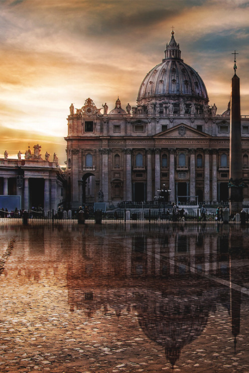 italian-luxury: St. Peters Basilica | Source | Italian-Luxury | Instagram So beautiful!!