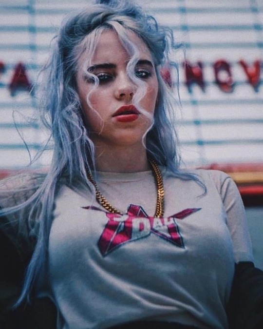 Porn billie-eilish-crown:   photos