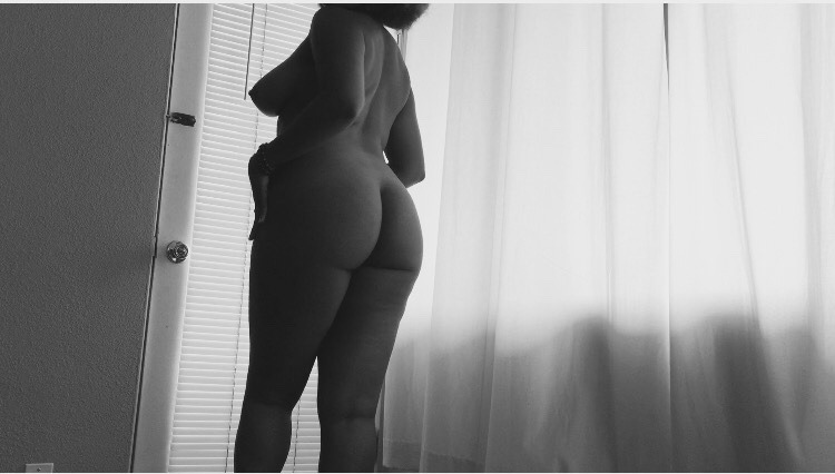 glamazontyomi:  Body worship…goddess body