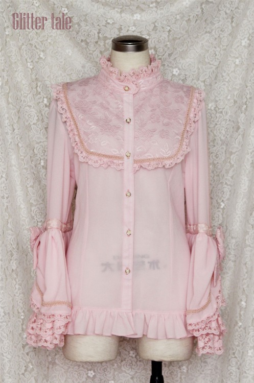 Material: ChiffonFabric colors: Many colors are availableLace colors: Off white, Black, Ivory, Navy,