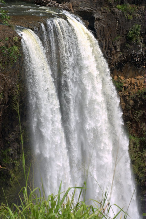 ps1:  Wailua Falls