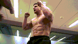 gym-punk-jock-nerd:  TRAINING / WASHBOARD ABS 