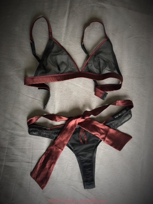 veiled-desire:  Can’t wait to wear this saucy set for you 😘 xo -Her