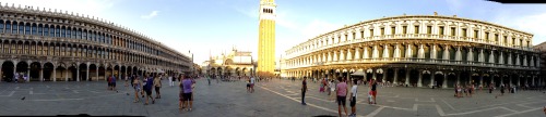 Exploring Italy - The Arno River in Florence, Wine Country of San Gimignano, and St. Mark&rsquo;