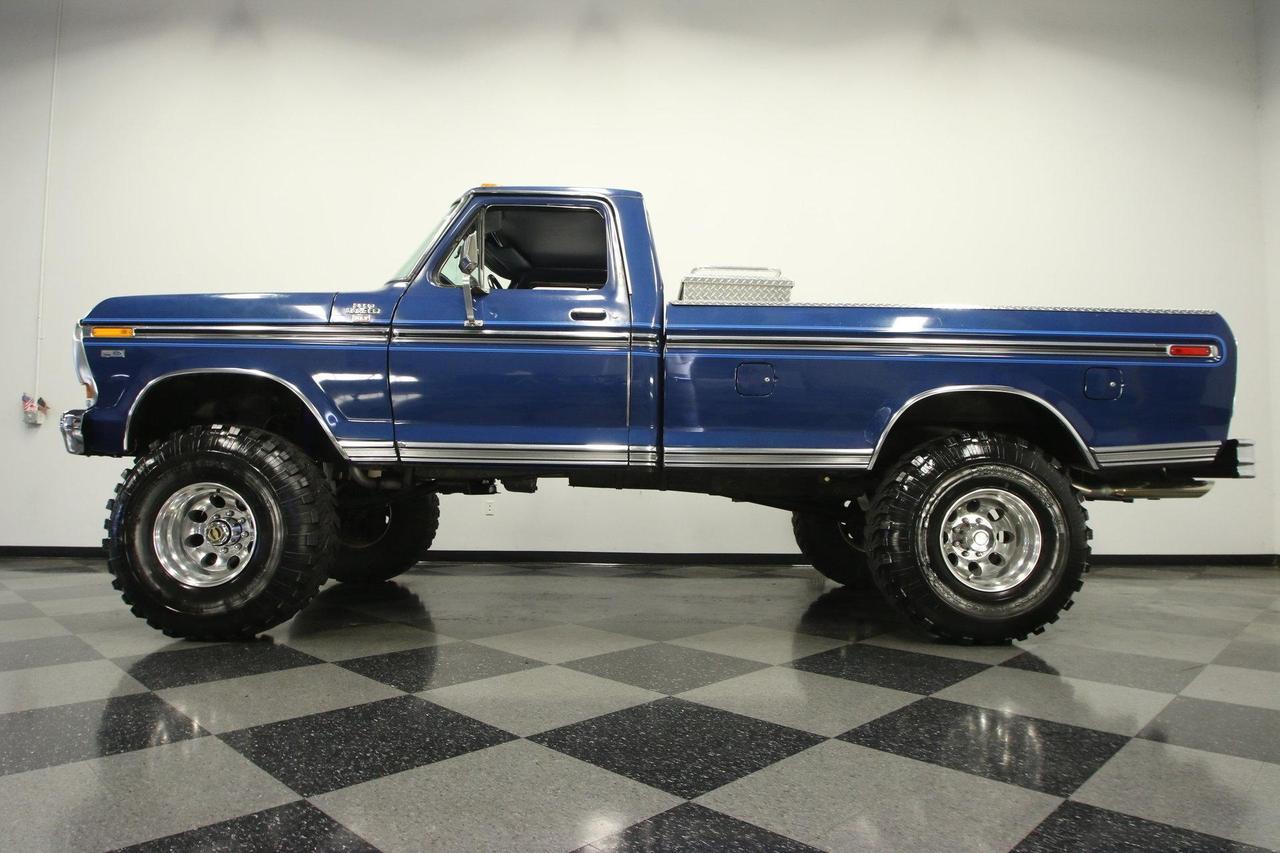 v-eight-lover:‘78 F250 Ranger XLT Custom, 429, C6  Looks like my old truck 😍