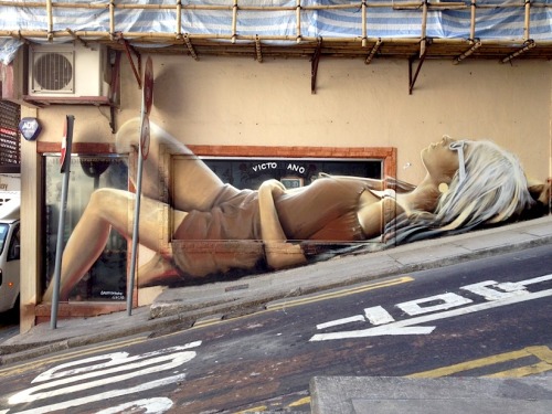 Reclining Lady by Victoriano in Hong Kong, 2014