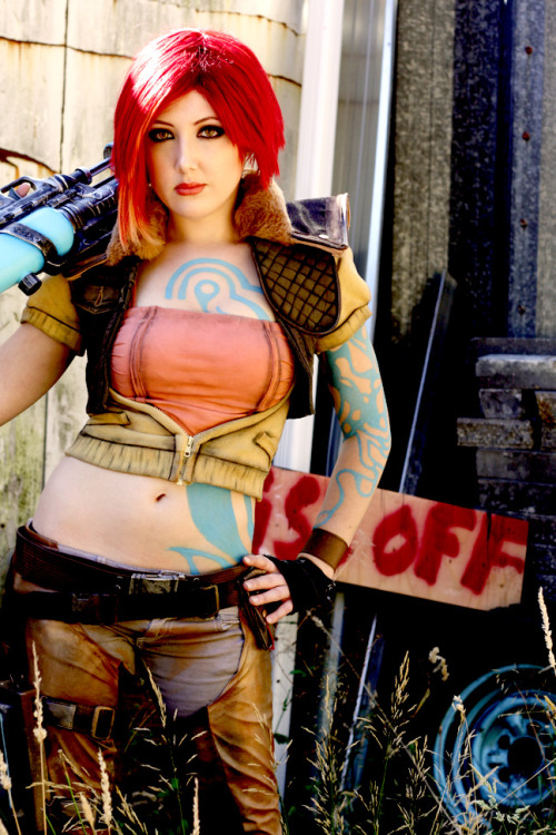 hotcosplaychicks:  P*ss Off by Tarah-Rex Check out http://hotcosplaychicks.tumblr.com for more awesome cosplay 