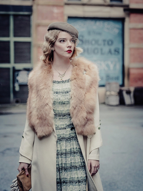 thesoldiersminute:ANYA TAYLOR - JOY   as    GINA GRAY   in  PEAKY BLINDERS.