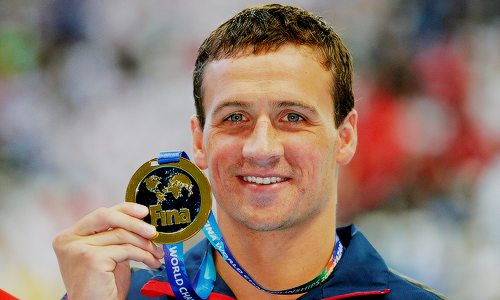 thirteen-stripes:  Ryan Lochte win the gold medal in Kazan for the 200 Individual Medley.