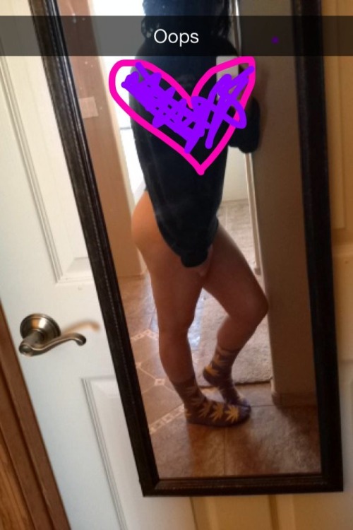 Anon submission! Damn shes fine!! Keep em comin ladies! If you wana submit to the blog send us a snap to 

Schatxxx pic ;)

Dont be shy ladies ;) #Nudes#Snapchat#Kik#Selfie#Ass#Pussy#Sexy#Snaochatnudea#Snapchatnudes#Submit#submissions#submission