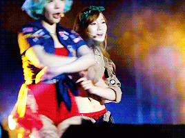 wennist:  1/∞     fancam of taeyeon  
