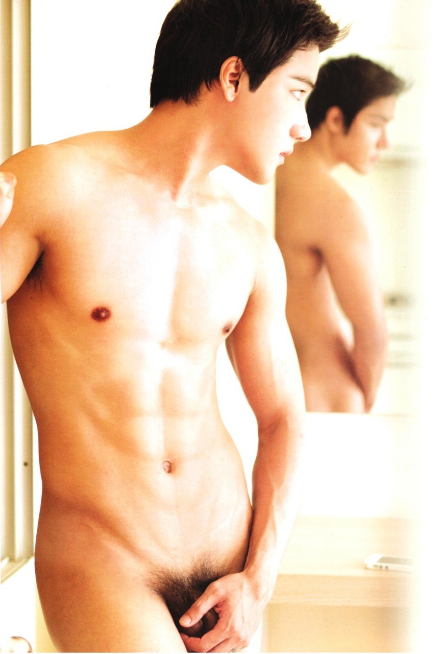 asiannudemale:  Arthur CK Ong