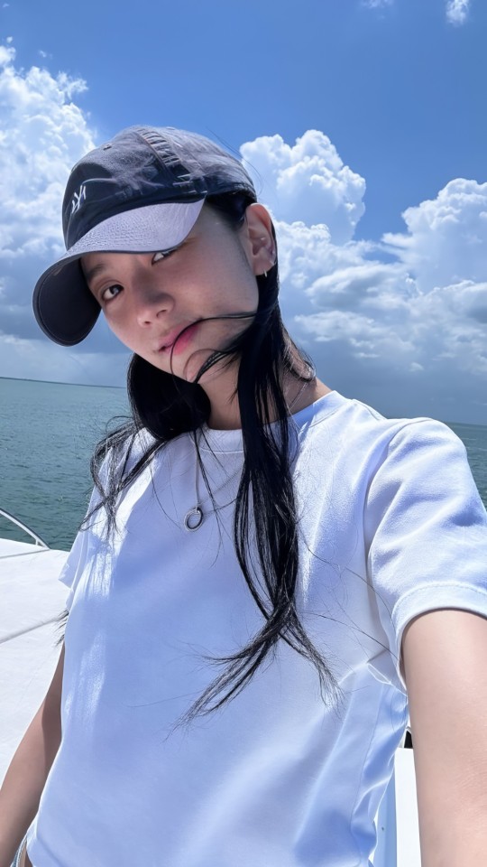 Jisoo ( Blackpink )