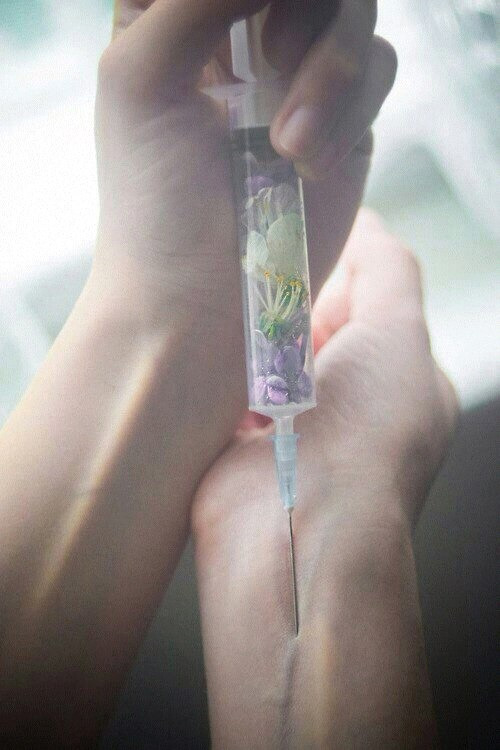 following-blood: Drugs pe We Heart It - weheartit.com/entry/149023114