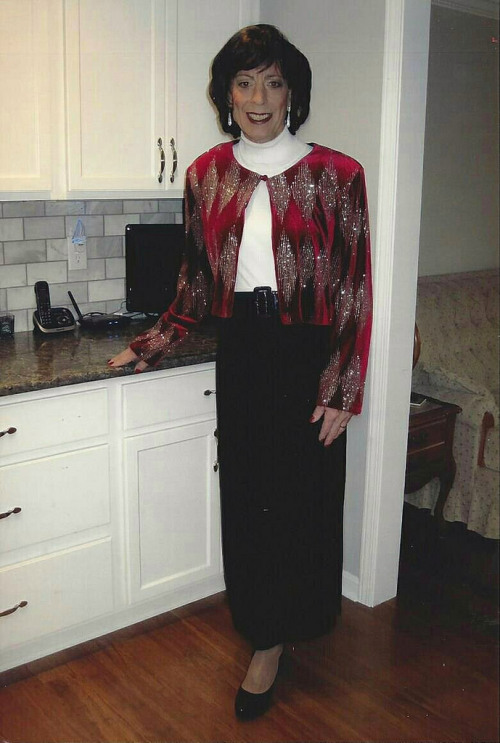 hgillmore:  Well Dressed Crossdressers and Transgendered Women