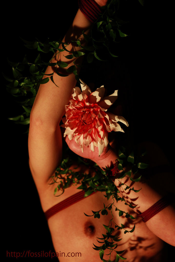 fossilofpain:  model: lied / photography by 石舟煌 Koh Ishifune http://fossilofpain.com