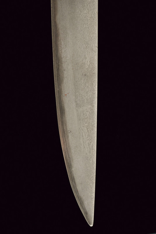 art-of-swords:  Kard Dagger Dated: late 19th century Culture: Indian Medium: steel, rock crystal, gold, iron Measurements: overall length 30.5 cm The dagger has a straight, single-edged blade of damask steel, decotated with koftgari gold inlays depicting