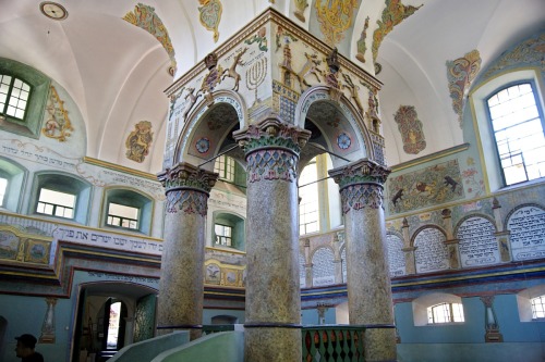lamus-dworski:Renovated 18th-century synagogue in Łańcut, Poland.This baroque synagogue, known simpl