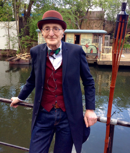 boredpanda: 104-Year-Young Grandpa Has More Style Than You (And Less Years Than Internet Says)