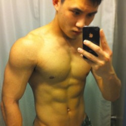 mypersonaldreamguys:  his body is too good