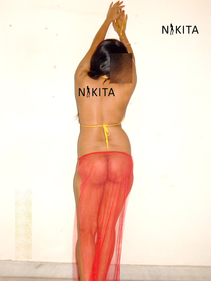 nikitaajay:  ur slave princess…. what u like 2 do with ur sex slave….