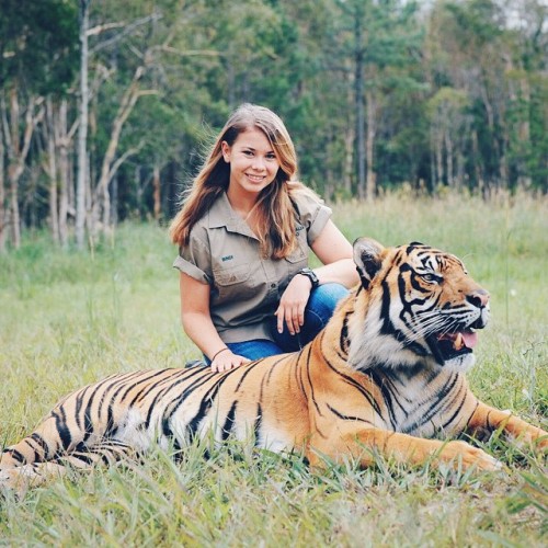 boredpanda:    Steve Irwin’s Daughter Is porn pictures