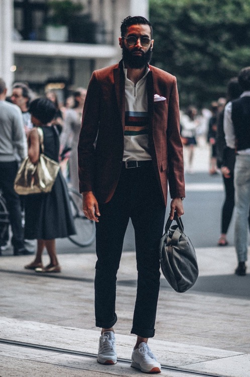 yagazieemezi:
“I feel like everyone here robbed my imaginary wardrobe …
STREETSTYLE | New York Fashion Week SS15 – Day #5
- For the fifth day of New York Fashion Week, Kasheem Daniels bring us some new looks photographed in the streets of New York in...