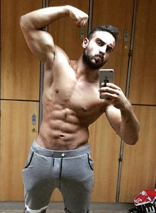 arabmenpits:  Egyptian 🇪🇬 @arabiandelights @arabadonis @arabfitnessgods @hotarabmales 