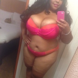 bustyshanice:  2 piece again no filter 😘😘😘