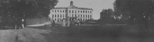 15th June 1909 part 2/2 Photo 1-2 : The Russian Imperial Family with the Swedish Royal Family in the