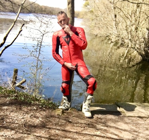 rubberslickman: gaybikers: aerogex: &gt;&gt;&gt; For more hot, leathered bikers, foll
