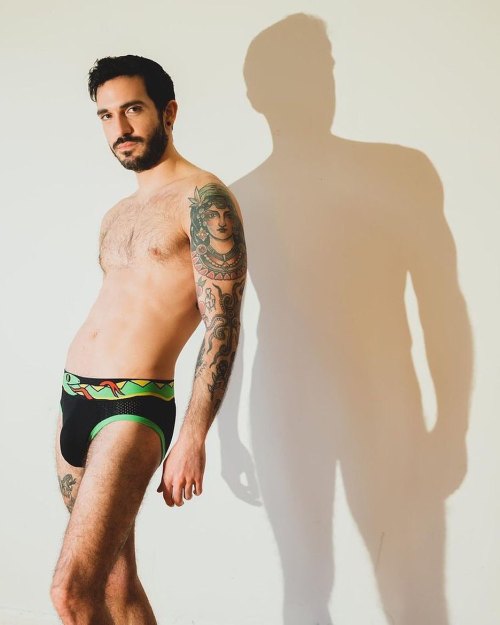 Semper ubi sub ubi @elektrro modeling for @warrenpiece  in our comfy cotton and mesh Ouroboros brief