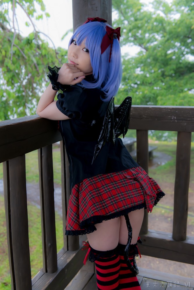 c0ry-c0nvoluted:  My Cosplay goddess Lenfried. Knowing where she sticks that tail