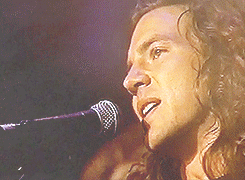  Eddie Vedder and Mike McCready - Masters of War (New York ‘92) 