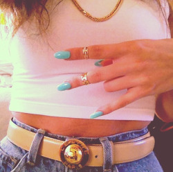 fashionkilllaaz:  http://fashionkilllaaz.tumblr.com/ 