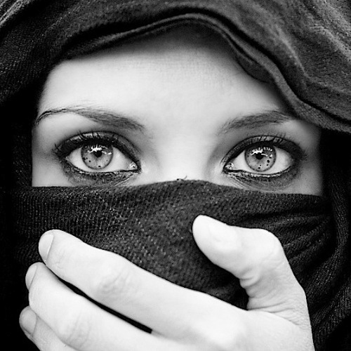 fuerzapopular:  healthy strong women of the world with out a voice. 