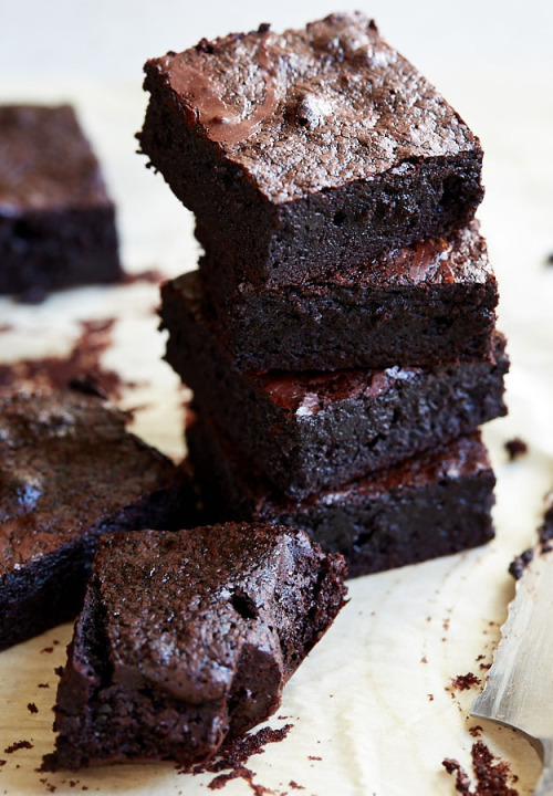 sweetoothgirl:Soft Chewy Homemade Brownies From Scratch