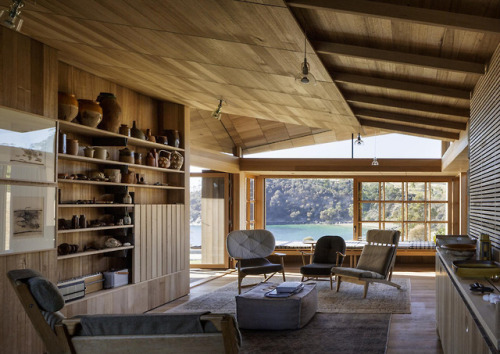 remash:  captain kelly’s cottage ~ john wardle architects | photos © trevor mein