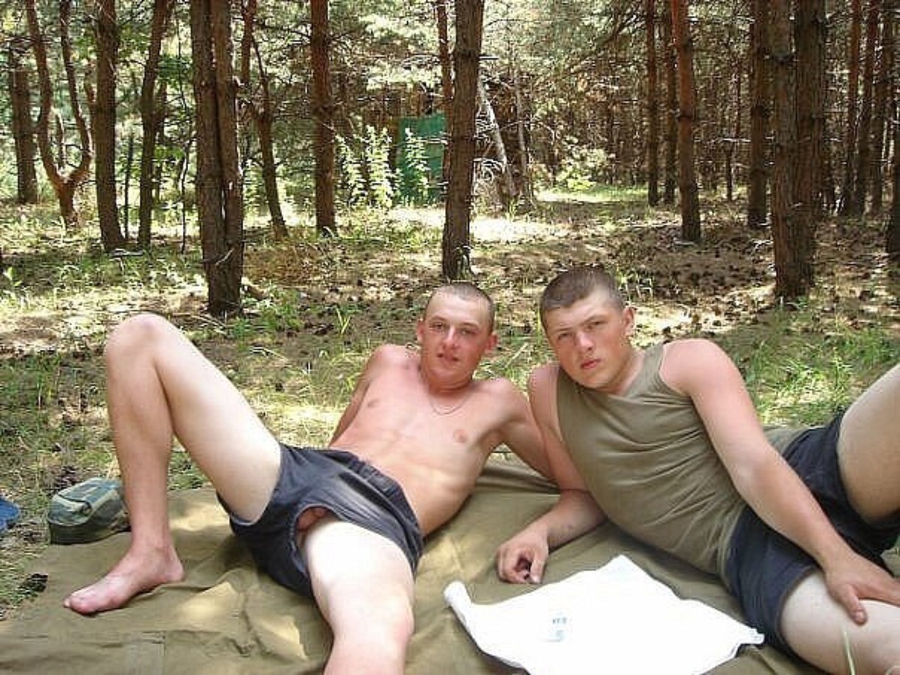 ★ Nude Soldiers ★