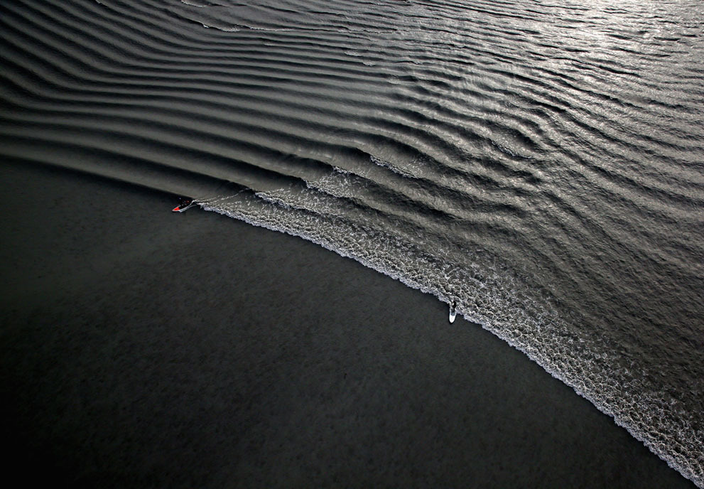nevver:  Surf’s up