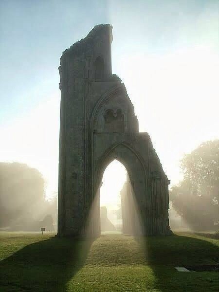 elf-of-lorien:  Glastonbury, England.