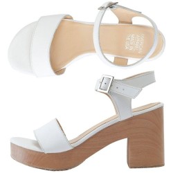 pharaohette:  American Apparel sandals  