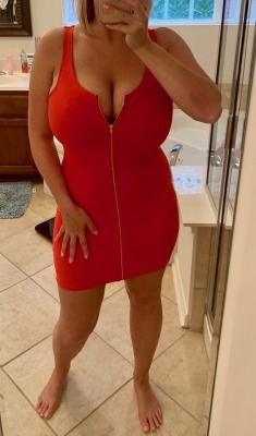 [OC] Feeling sexy in my little red dress