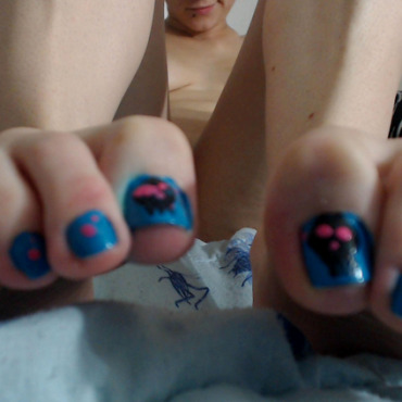 Porn Pics o0pepper0o:  Blue Skull Toes! by o0Pepper0o