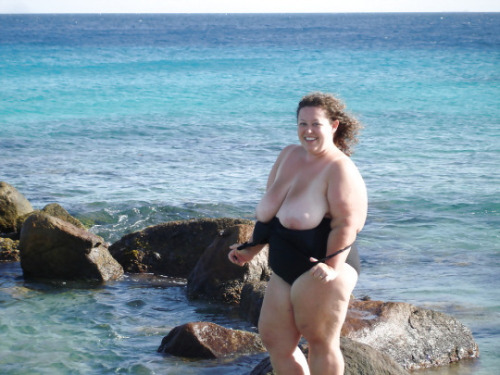 XXX bbwbritta: Click here to bang a local BBW. photo