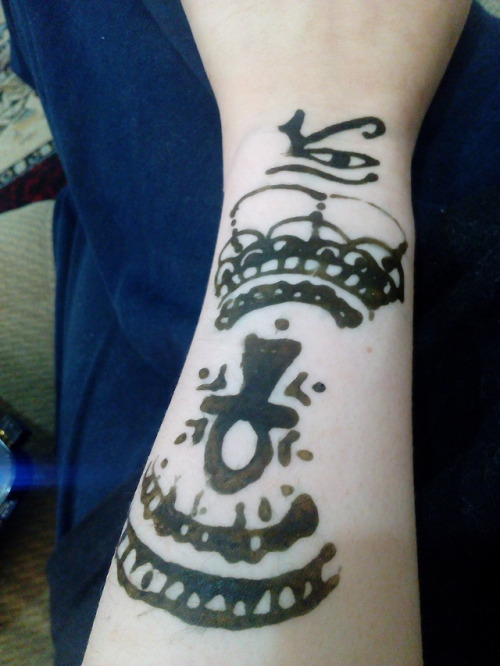 bastetanu: The henna dried yay