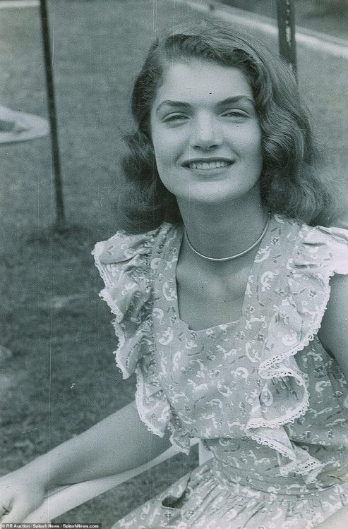 Jackie Kennedy as a 16-year-old 